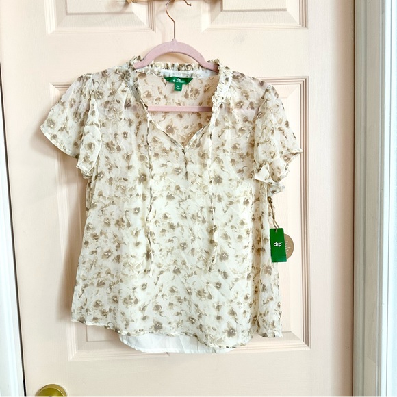 dip Tops - NWT cream floral dip top